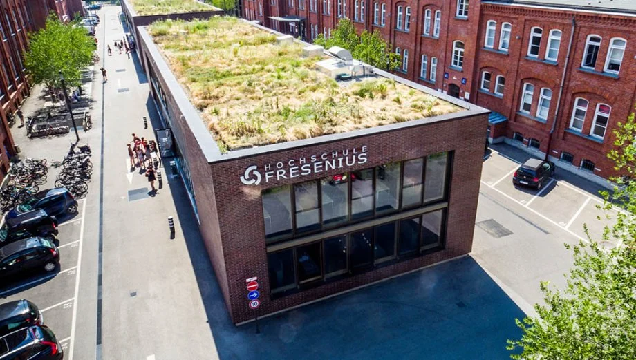 Frisenius Campus Logo